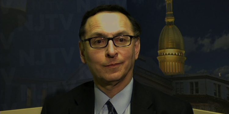 Expert Warns Against Online Gambling for Individuals with Gambling Addictions