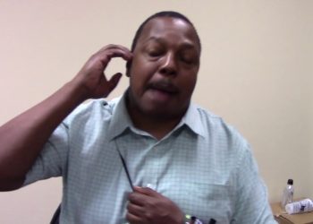 Kevin Smith, a former All-Pro, discusses fantasy football and NFL gambling in recent interview.