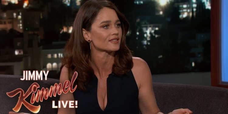 Robin Tunney Reveals Thoughts on Marcia Clark, Gambling, and The Fix