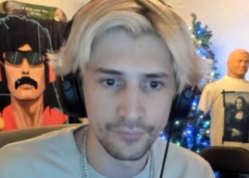 xQc Criticizes Those Disturbed by His Gambling, Labels Them as “Losers”