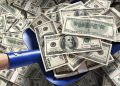 Lucky Gambler Wins $10K on $2.50 Bet at Off-Strip Casino!